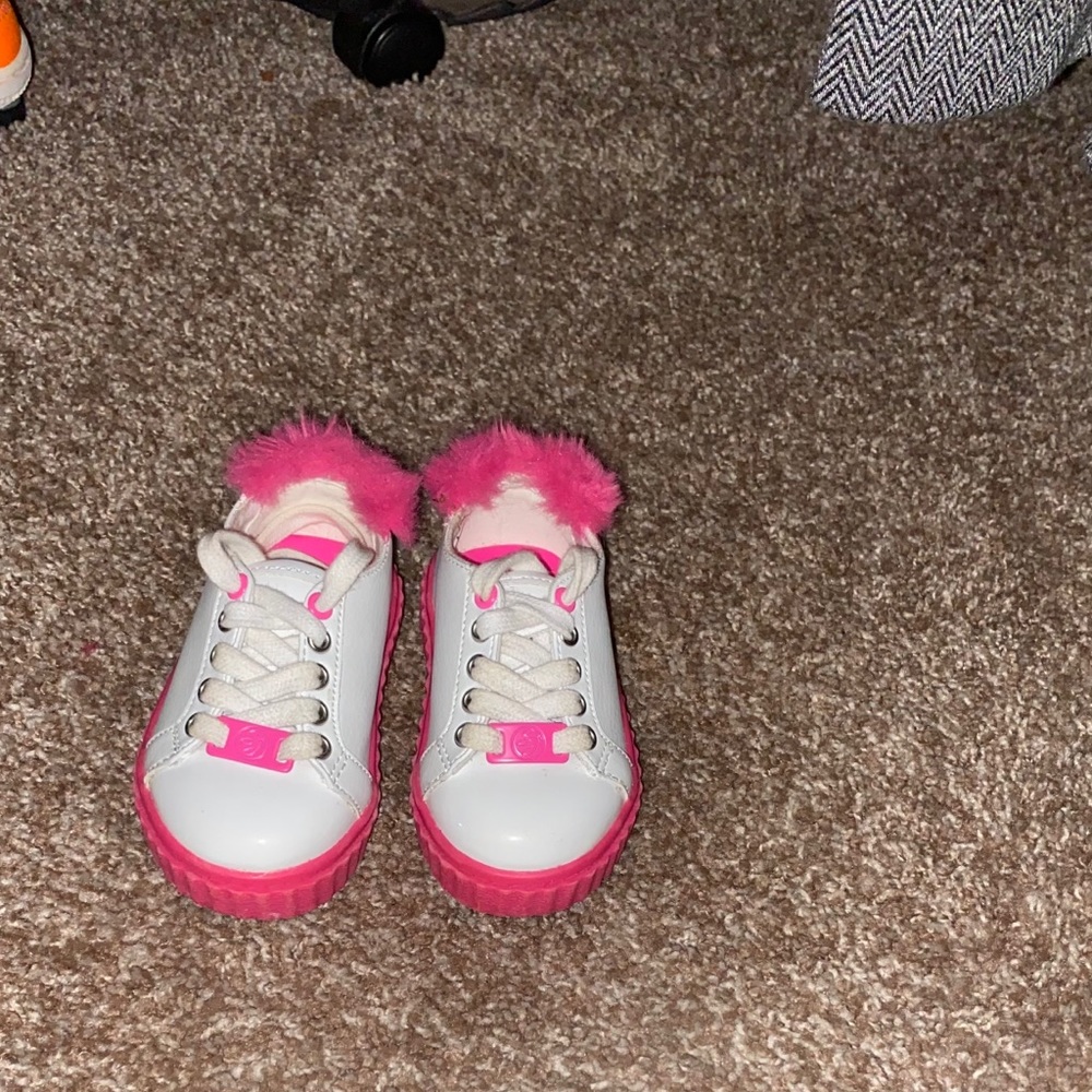 Sydney Jordyn sneakers for girls sz 5